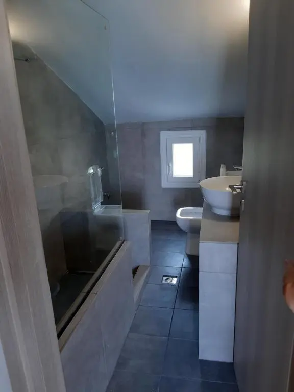 Superior Suite 1 bathroom