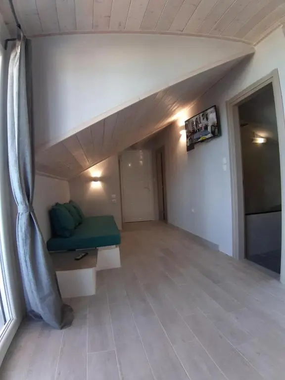 Superior Suite 1 detail